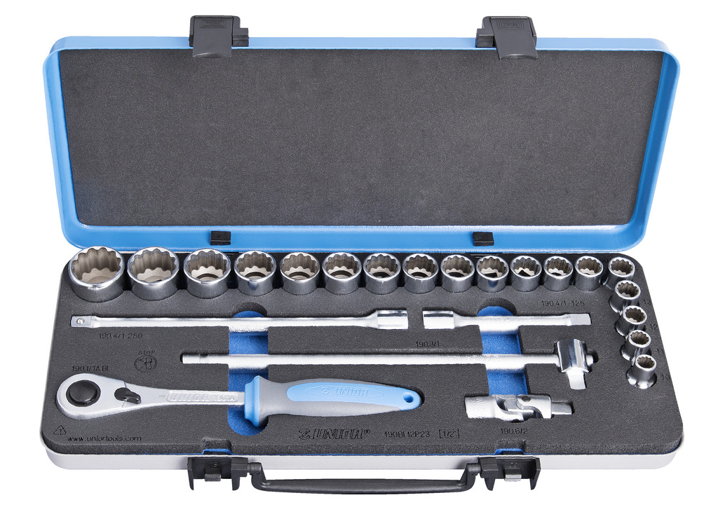 UNIOR	UN-615327	طقم لقم 1/2"  ( 10 : 32  ) مشرشر باليد والوصلات 23 قطعه