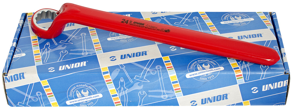 UNIOR	UN-612677	طقم مفتاح مشرشر معزولمن 10 مم : 24 مم 10 قطع